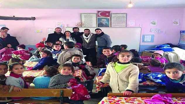 DUYGULANDIRAN YARDIMLAŞMA