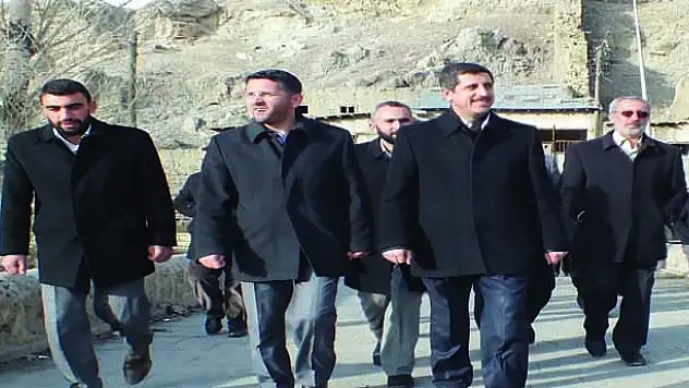 HÜDA PAR İLÇE ZİYARETLERİ DEVAM EDİYOR 