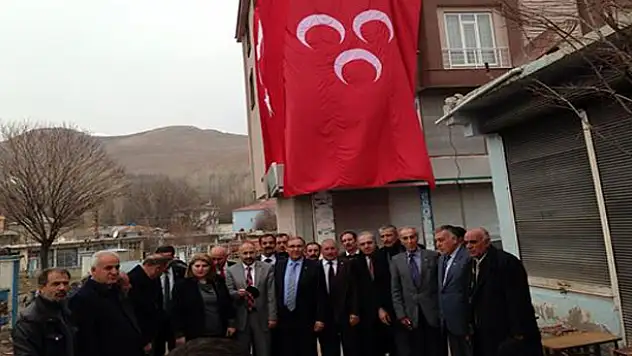 MHP Erciş, Edremit ve Gevaşta seçim bürolarını açtı