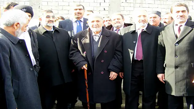 Erbaş: Dürüstlük sözde değil icraatta ve makamda olur