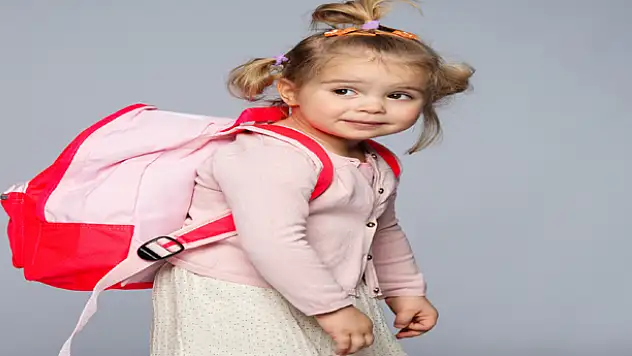 ÇOCUĞUNUZUN BEL VE SIRT AĞRILARINI ÖNEMSEYİN