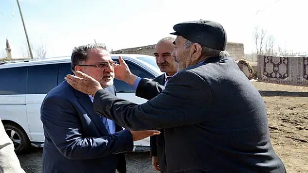 GÜLAÇAR: Ak Belediyecilik ile Van'a Çağ Atlatacağız 