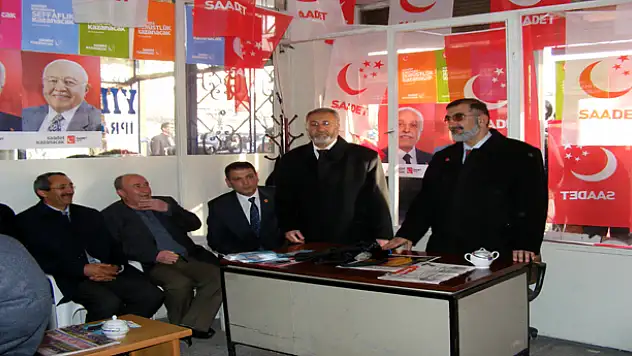 Erbaş: Asıl Oyları Bölen Ak Partidir !