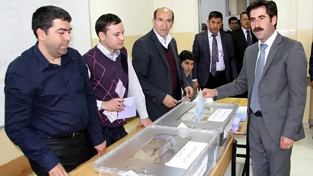 BDP'Lİ  BEKİR  KAYA OYUNU KULLANDI