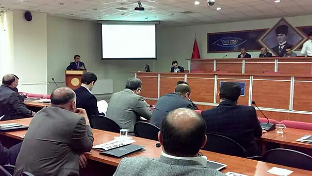 BAŞKAN HAKAN KOLLARI SIVADI