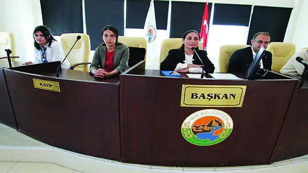 İpekyolu Belediyesi ilk toplantısını yaptı