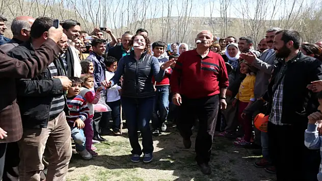 Başkanlar Kıyasıya Yarıştı