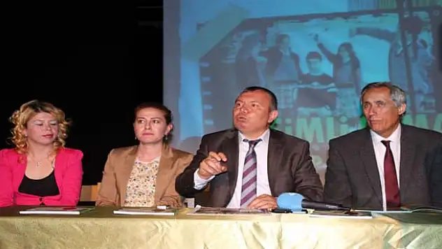 Gençlik Tiyatroları Şenliği Başlıyor