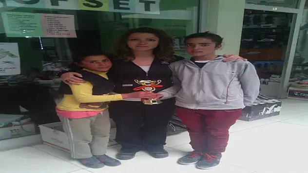 EMEK ORTAOKULUNDAN BİR BAŞARI DAHA