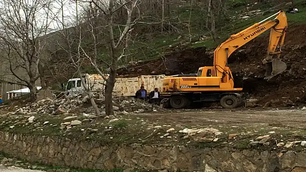 BAHÇESARAY'DA HUMMALI ÇALIŞMA
