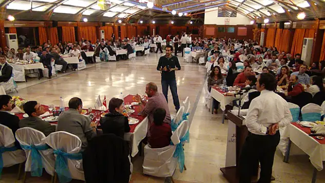 İstanbul Hastanesi Personeli Yemekte Buluştu