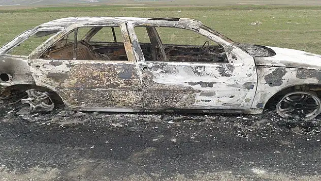 TEZGÂHTARIN ARACINI YAKTILAR