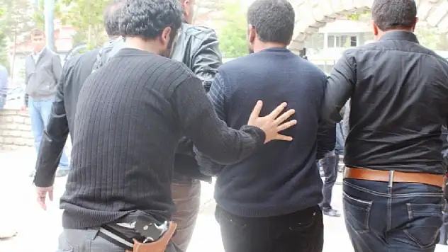 CAMİDE İNTİHAR GİRİŞİMİ