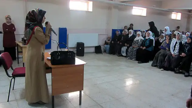 AİLEDE SEVGİ VE SAMİMİYET KONULU SEMİNER