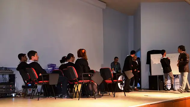 HEMŞİRELER GÜNÜ KUTLANDI