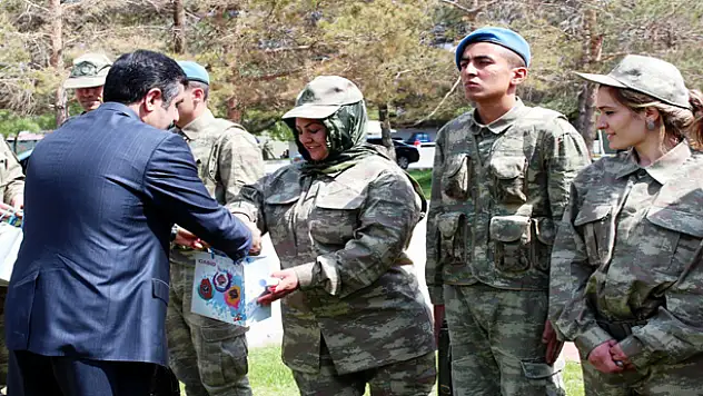 ENGELLİLER ASKER OLDU