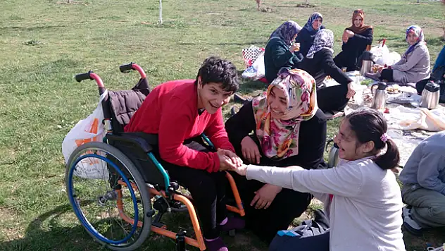 Van'da Anneler Günü Etkinliği