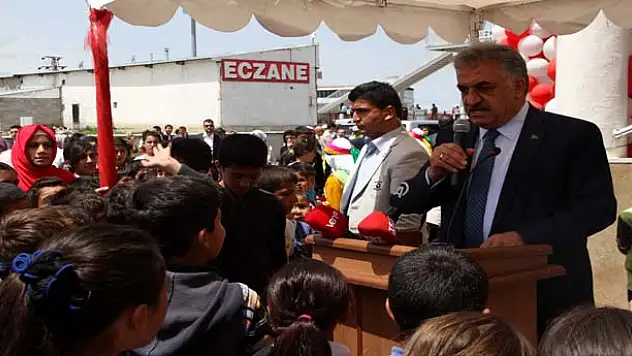 Bakan Yazıcı: Fiziki Engelleri Hep Birlikte Açacağız