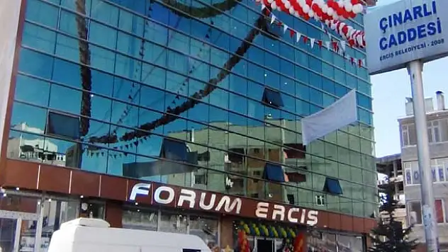 Forum Erciş Şubesini Açtı