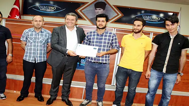 Kursu Tamamlayan Kursiyerler Sertifikalarını Aldı