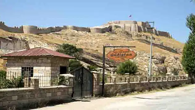 Gül Bahçesi ' Gülistan' Oldu  Külistan!