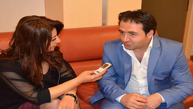 Van Sanatçısına Destek Olmalı