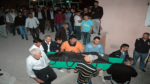 Belediye Aracı Uçuruma Yuvarlandı: 1 Ölü 1 Yaralı