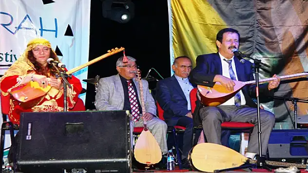 Ercişli Aşık Emrah ve Selvi Festivali Sona Erdi