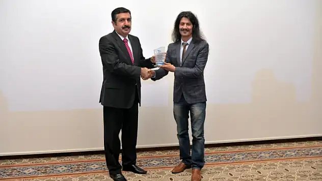 Van Gölü Film Festivalinde Çölçü fırtınası