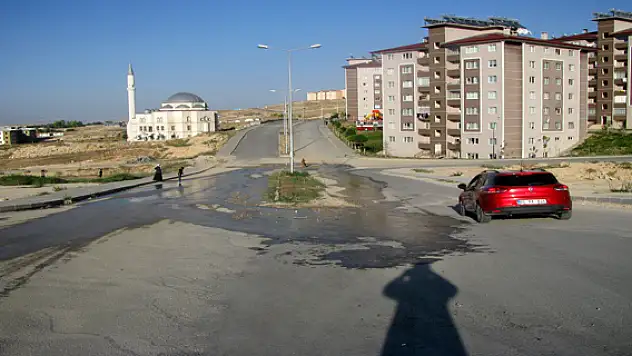 Su Boşa Akıyor Yetkililer Bakıyor