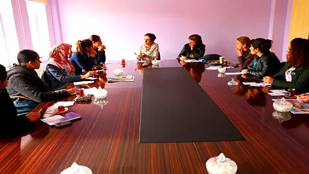 Edremit Belediyesi'nden Kadın Kurulu Toplantısı