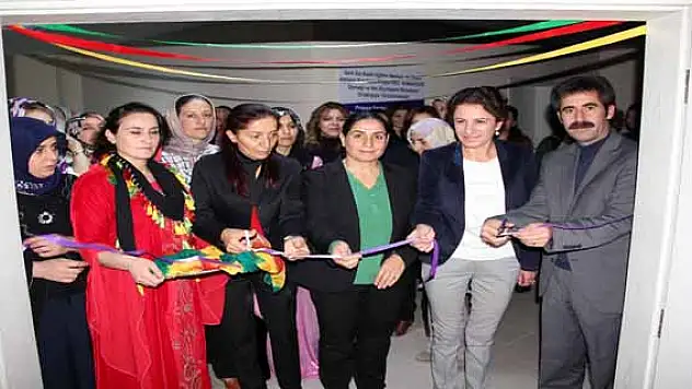 Kadınlara Özgü Tekstil ve Seramik Atölyesi Açıldı