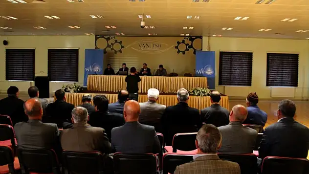 Büyükşehir muhtarlarla Van'ın tarımını ele aldı