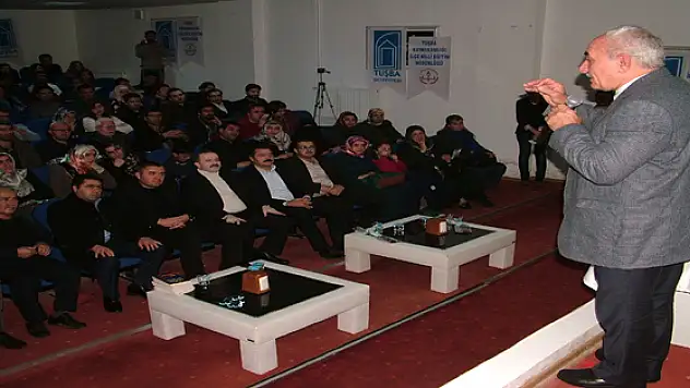 Eğitimci-Yazar Vehbi Vakkasoğlu Öğretmenlerle Buluştu