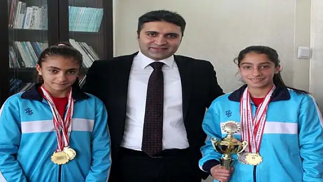 Başarılı Futbolculardan Kaymakam'a Ziyaret