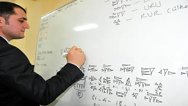 Urartu Dili YYÜ'de Seçmeli Ders Oldu