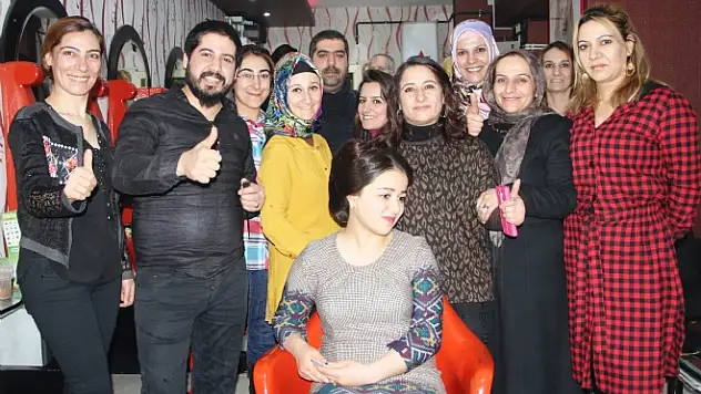 Hair Akademi'den bayan kuaförlere topuz eğitimi