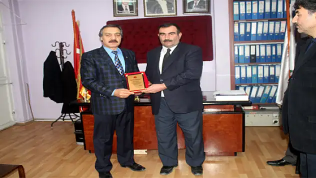 Başarı Plaketi Mesut Gülaçara