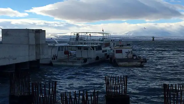 Fırtınadan Dolayı Balıkçılar Göle Açılamadı