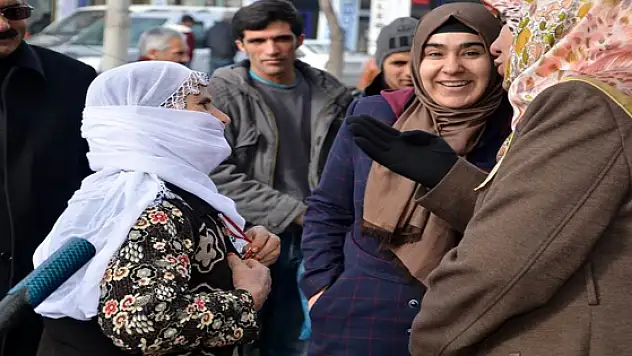 Eş Başkan Halkı Bilgilendirdi