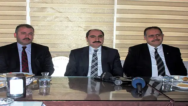 AK Parti Basın İle Kahvaltıda Buluştu