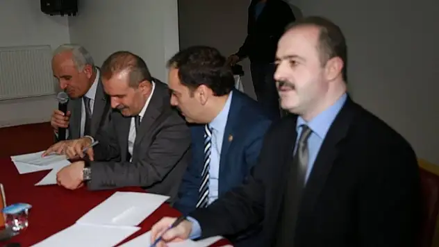 Tuşba Belediyesi  Muhtarları Dinledi