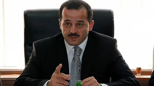 Rektör İnanç, Görevinden İstifa Etti