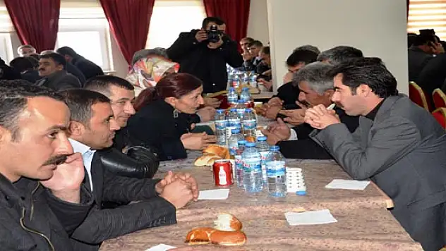 Eş Başkanlar Muhtarlarla Bir Araya Geldi