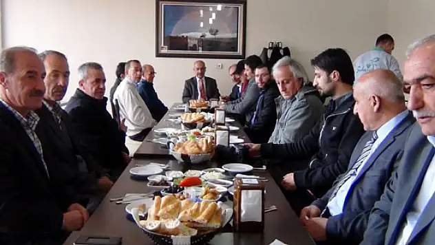 Osman Kaya Erciş'te Gazeteciler İle Biraraya Geldi