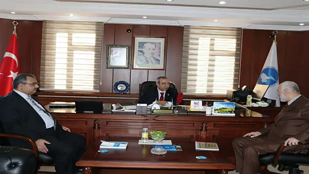 Müftü Aravas'tan Rektör Battal'a Ziyaret