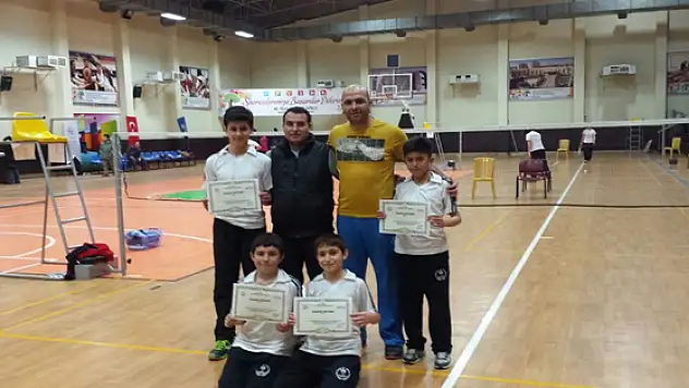 Van'lı Badmintoncular Yarı Finalde