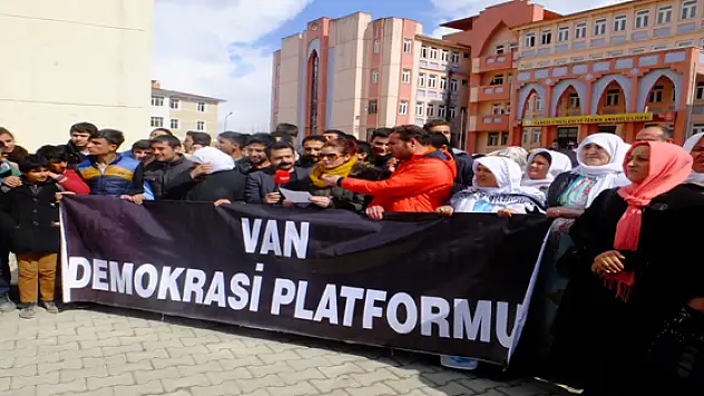 Polis, Öğrenci Gerginliğine Açıklama