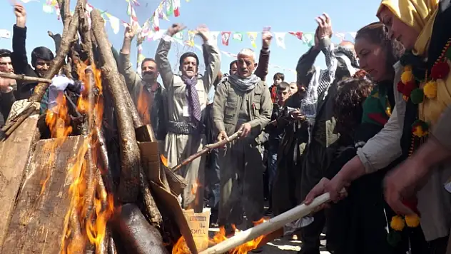 Gevaş'ta Nevruz Kutlamaları