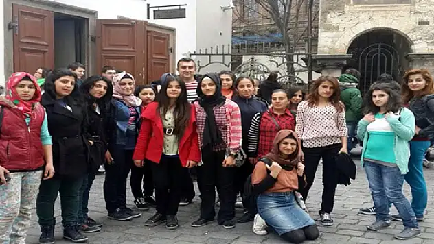 Çataklı Öğrenciler Avrupada